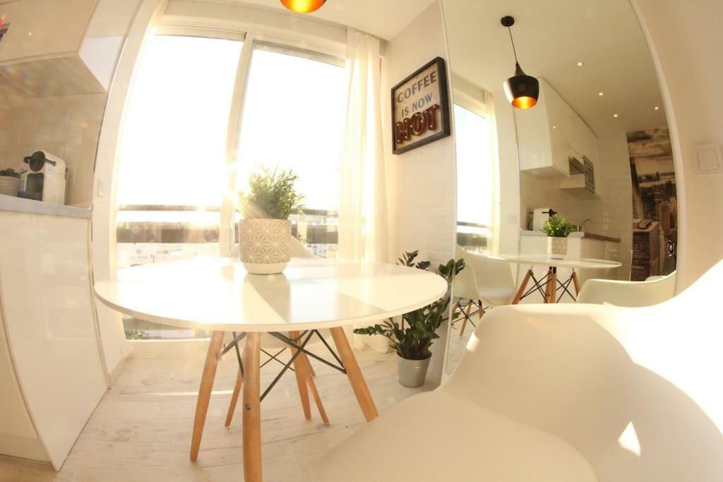 Benalmadena - New Nordic Style & Sunny Studio Kültér fotó